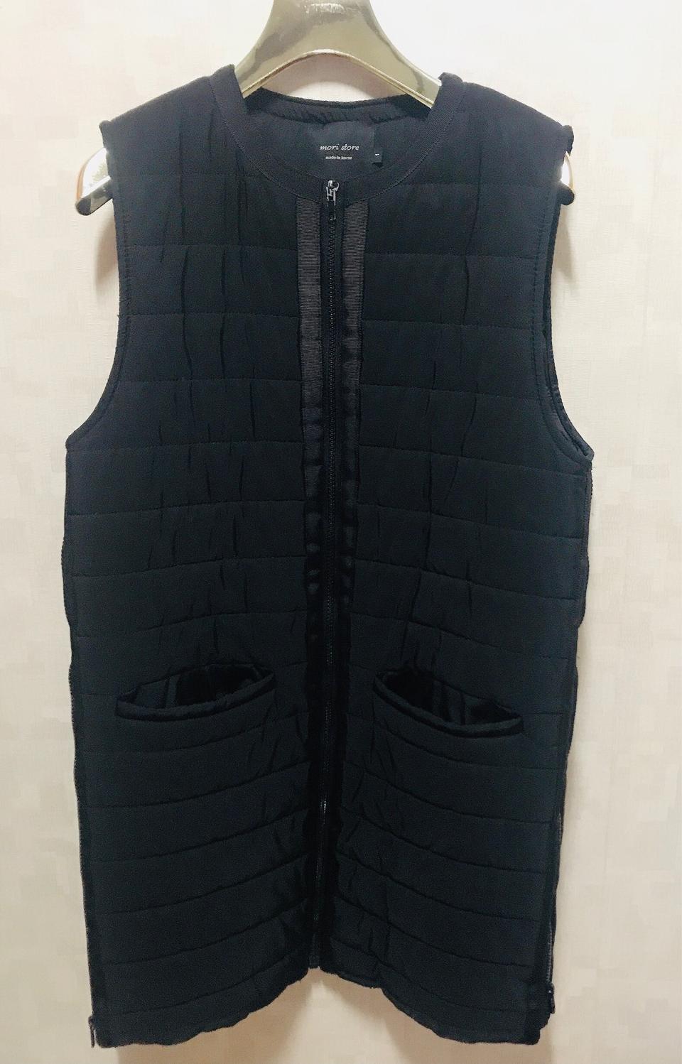 (거의 새것 ) 디자인 이쁜 패딩조끼&겨울아템 &색상이쁨!