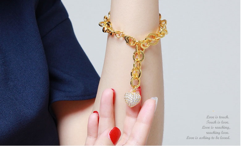 18Kgp 하트 큐빅 굵은 체인 팔찌