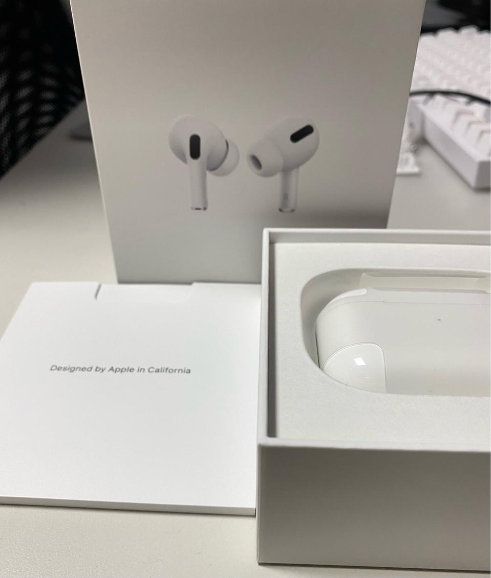 에어팟 프로 본체 팝니다~!! (보증기간 남았음)