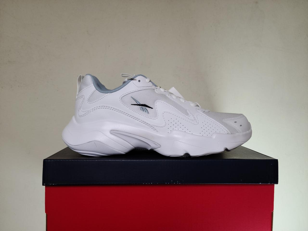 리복 새상품 신발 270