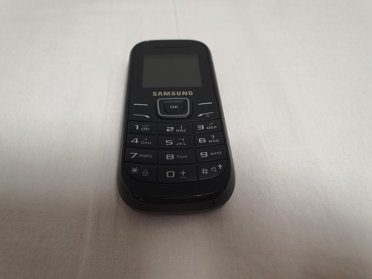 (해외 여행 & 해외 출장용) 삼성 핸드폰 판매합니다.