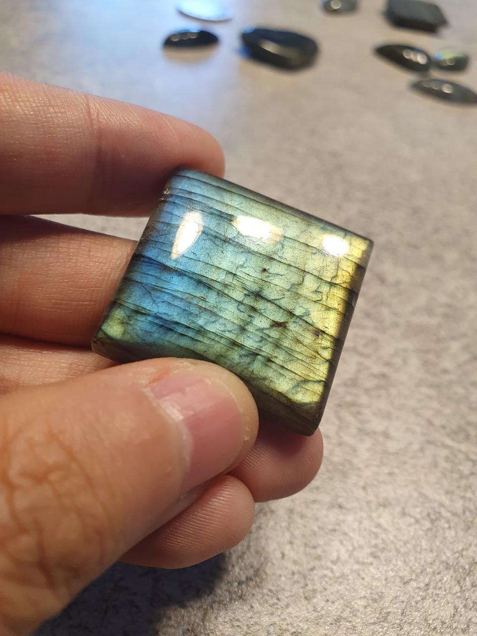 레브라도라이트 1