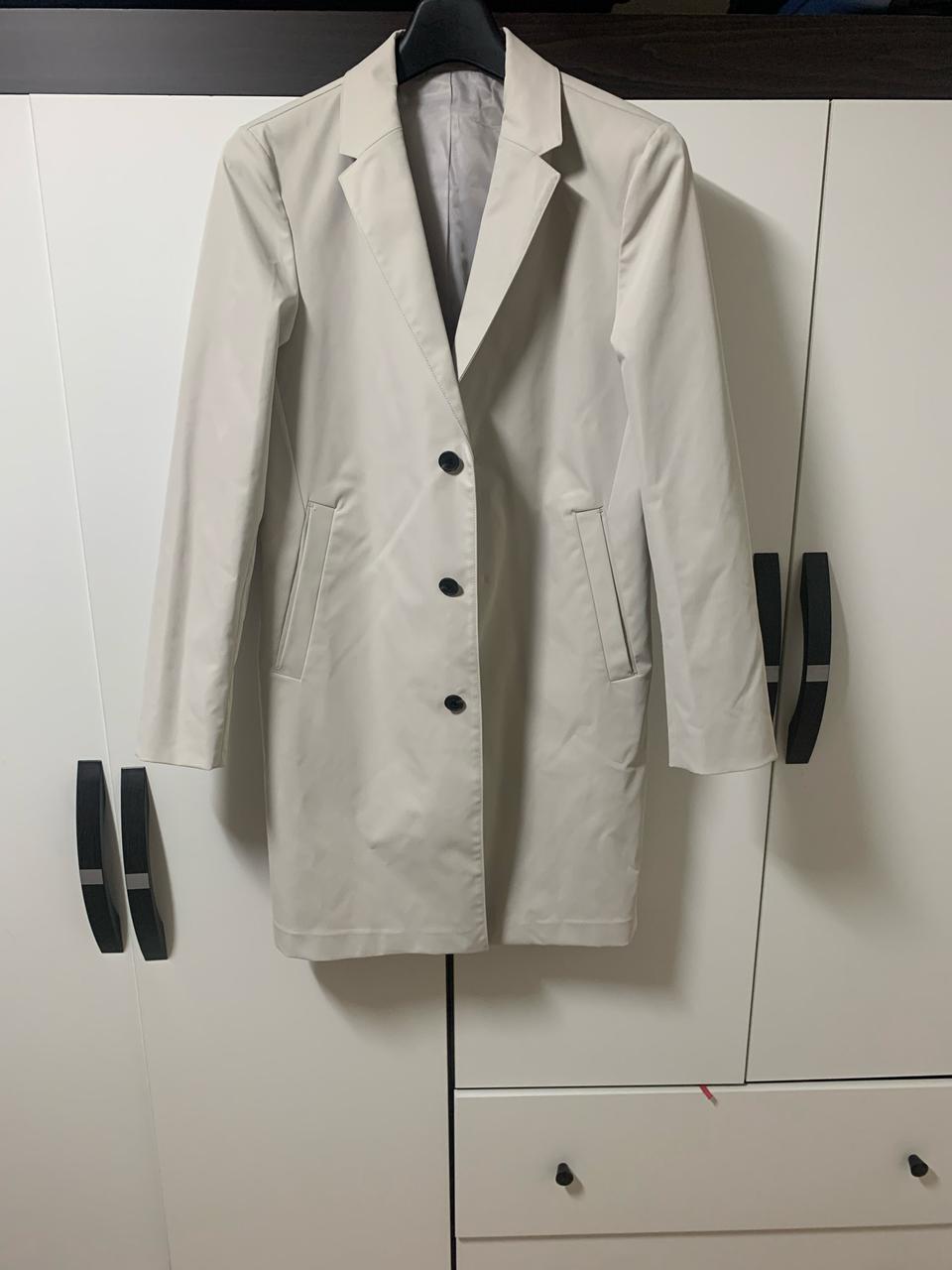 hum흄미니멀싱글체스터3쓰리버튼맥트렌치코트새상품아이보리95