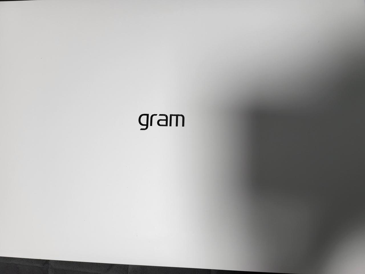 LG 그램(gram) 15Z95N-GRFWK 미개봉 새상품