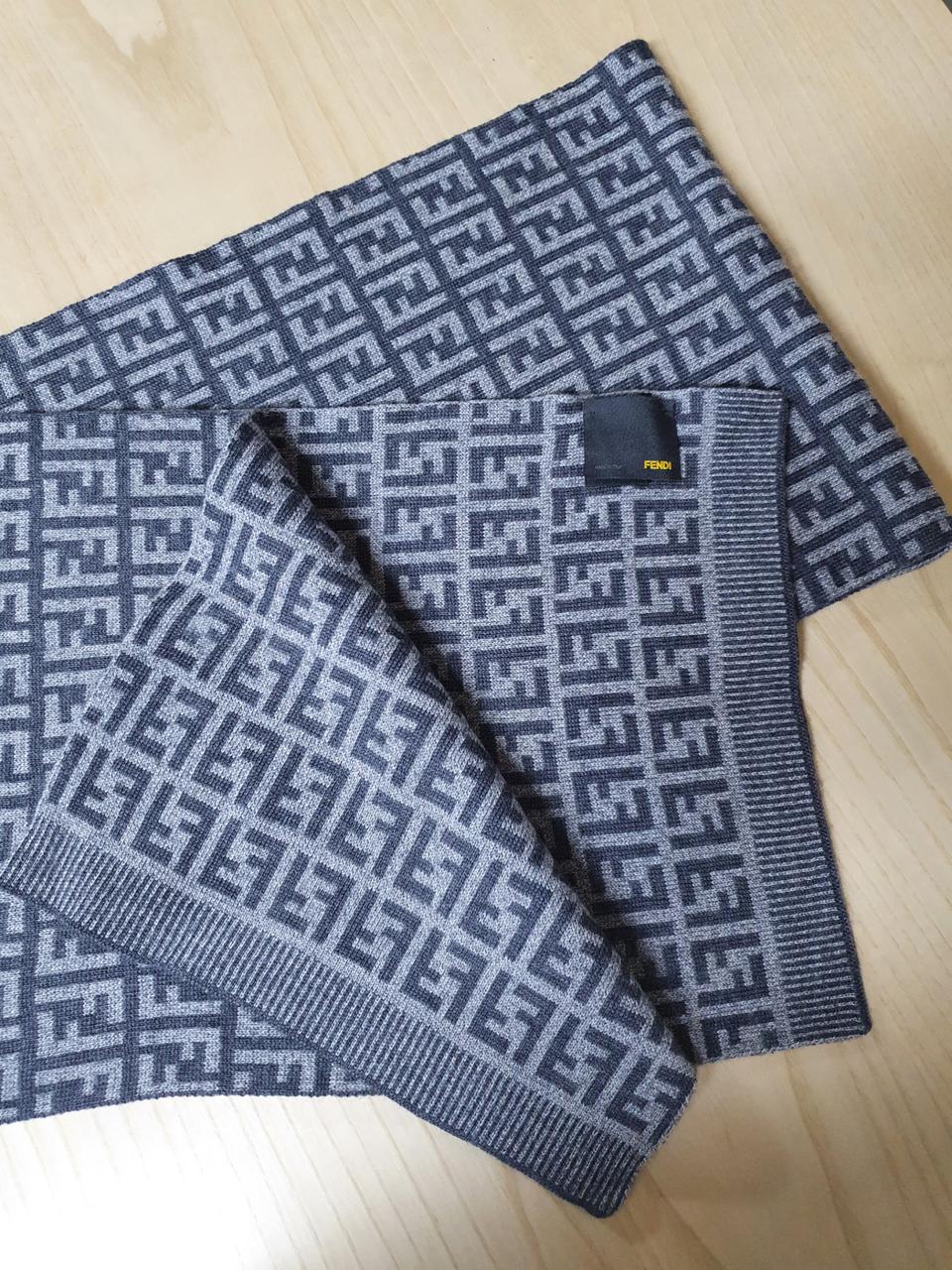 정품)팬디 시그너처 울 머플러(새상품)