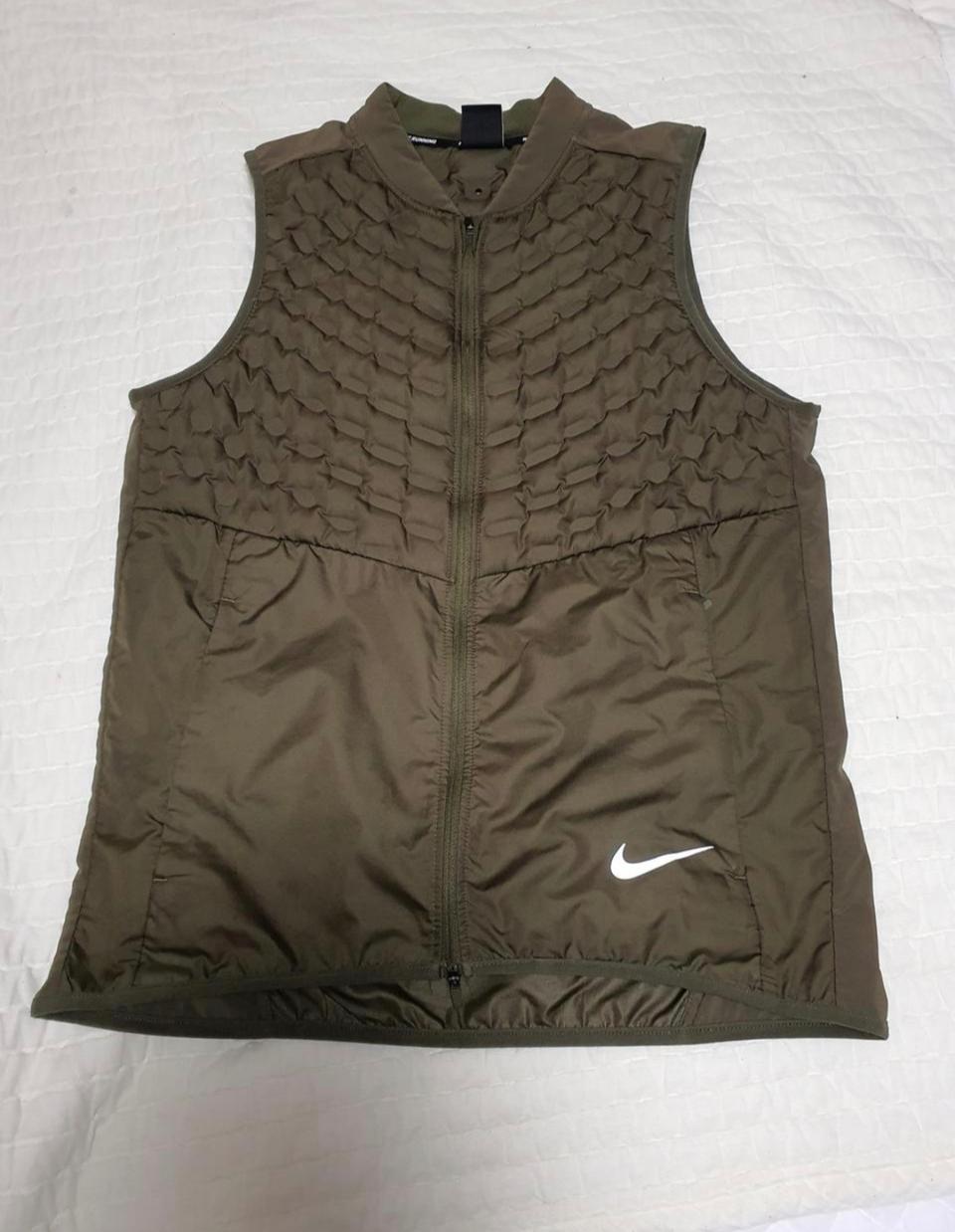 나이키 에어로로프트 조끼