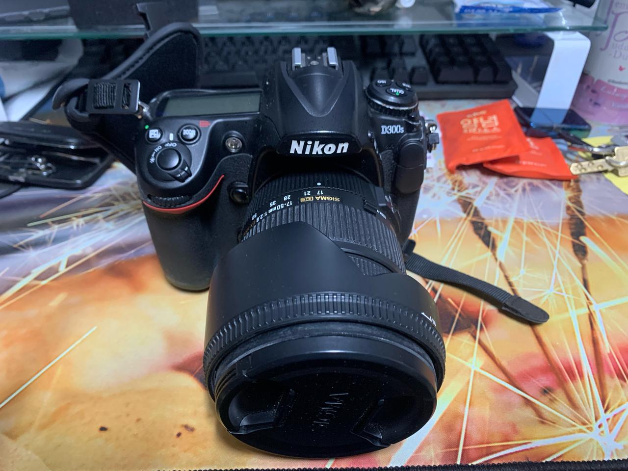 니콘 D300s 중급기