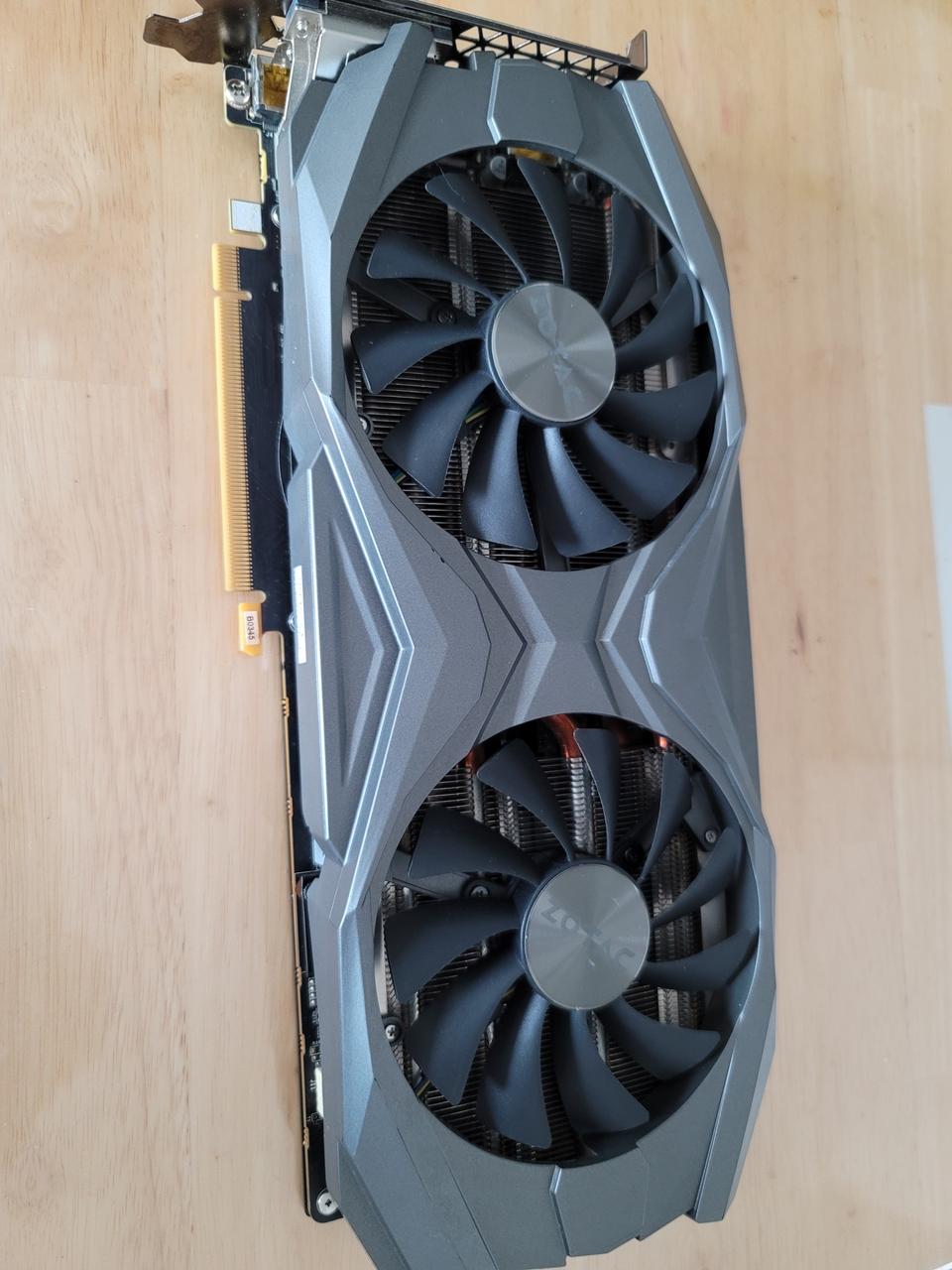 그래픽카드 1080ti  상태좋음