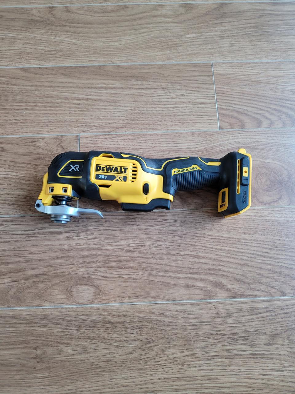 디월트멀티커터