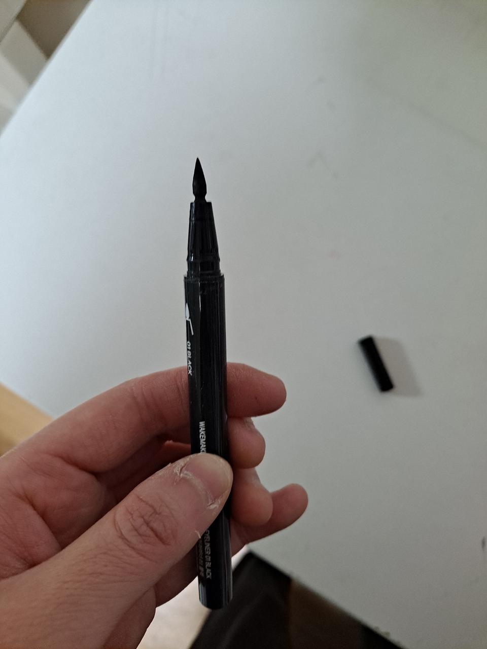 웨이크 메이크 아이라이너 블랙