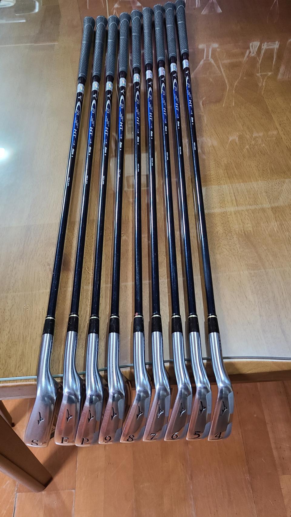 미즈노 JPX E500 HT 남성용 아이언세트입니다