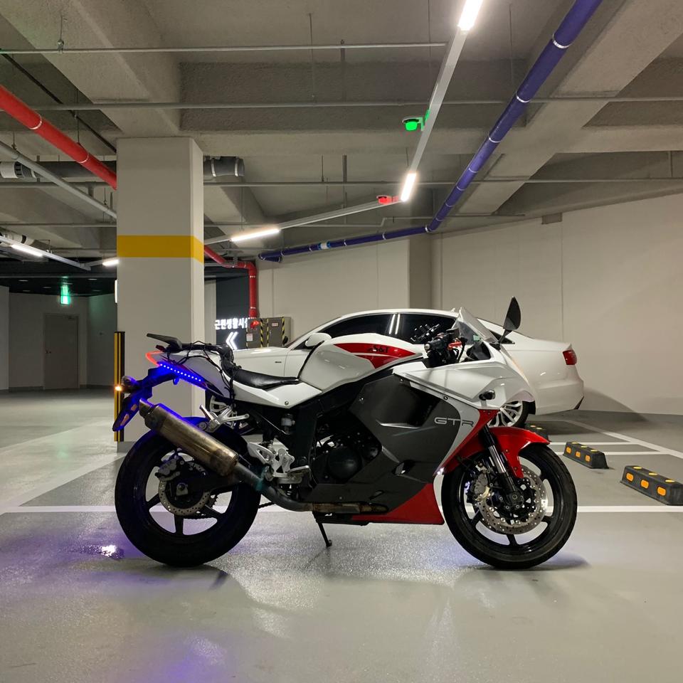 @KR모터스 코멧125r (rc카울스왑) 2013년 식 차량 판매합니다.@