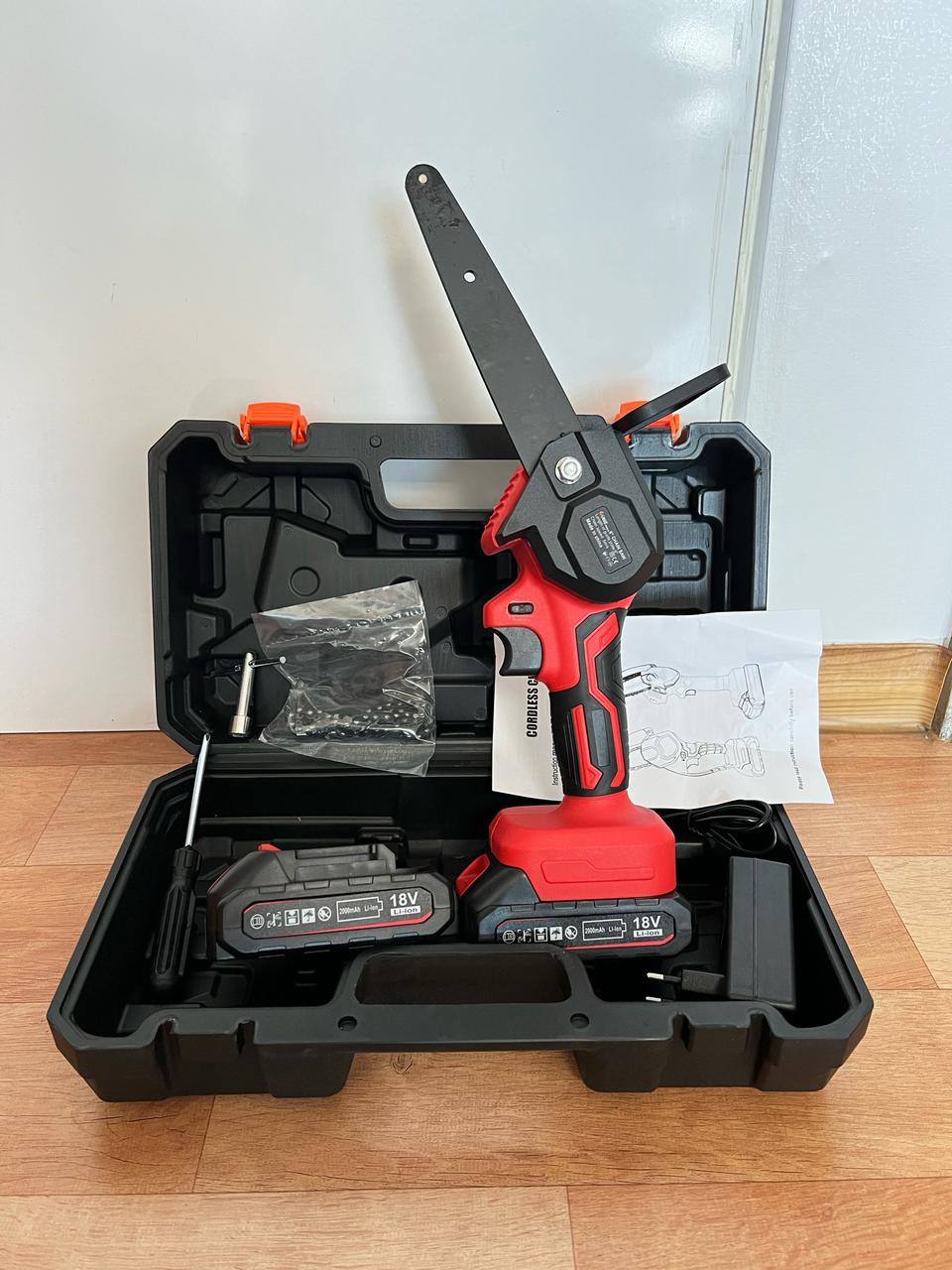 새제품 (6인치)무선 체인톱 18v 배터리2개 전기톱 컷소