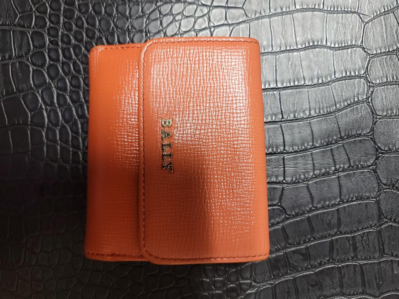 발리 지갑 정품 입니다