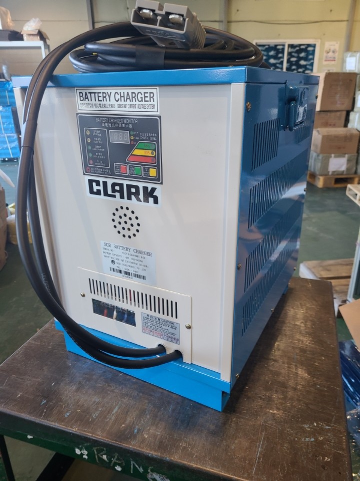 지게차충전기 미개봉새제품팝니다3상220v380v겸용