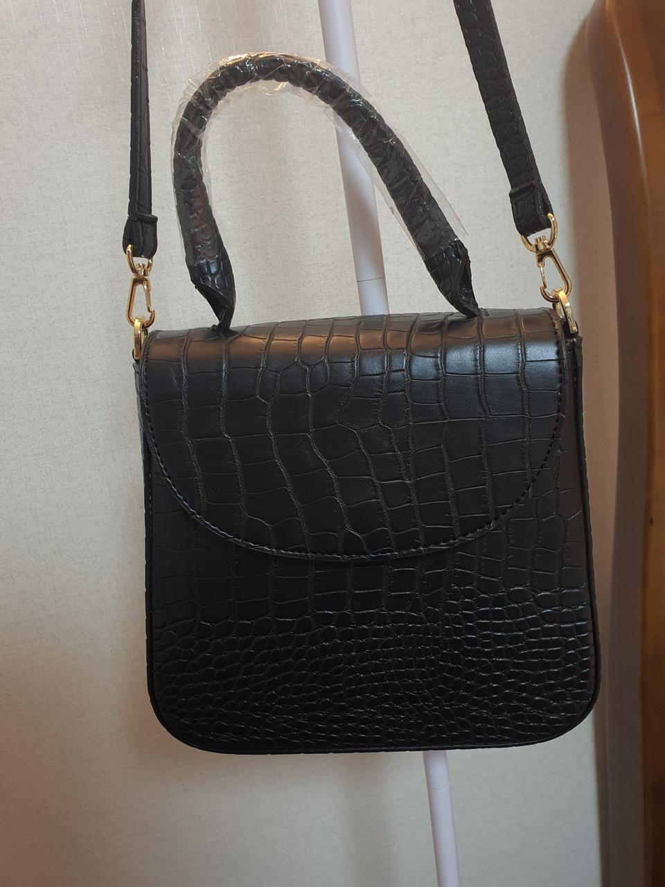 악어 무광 크로스백(새제품)