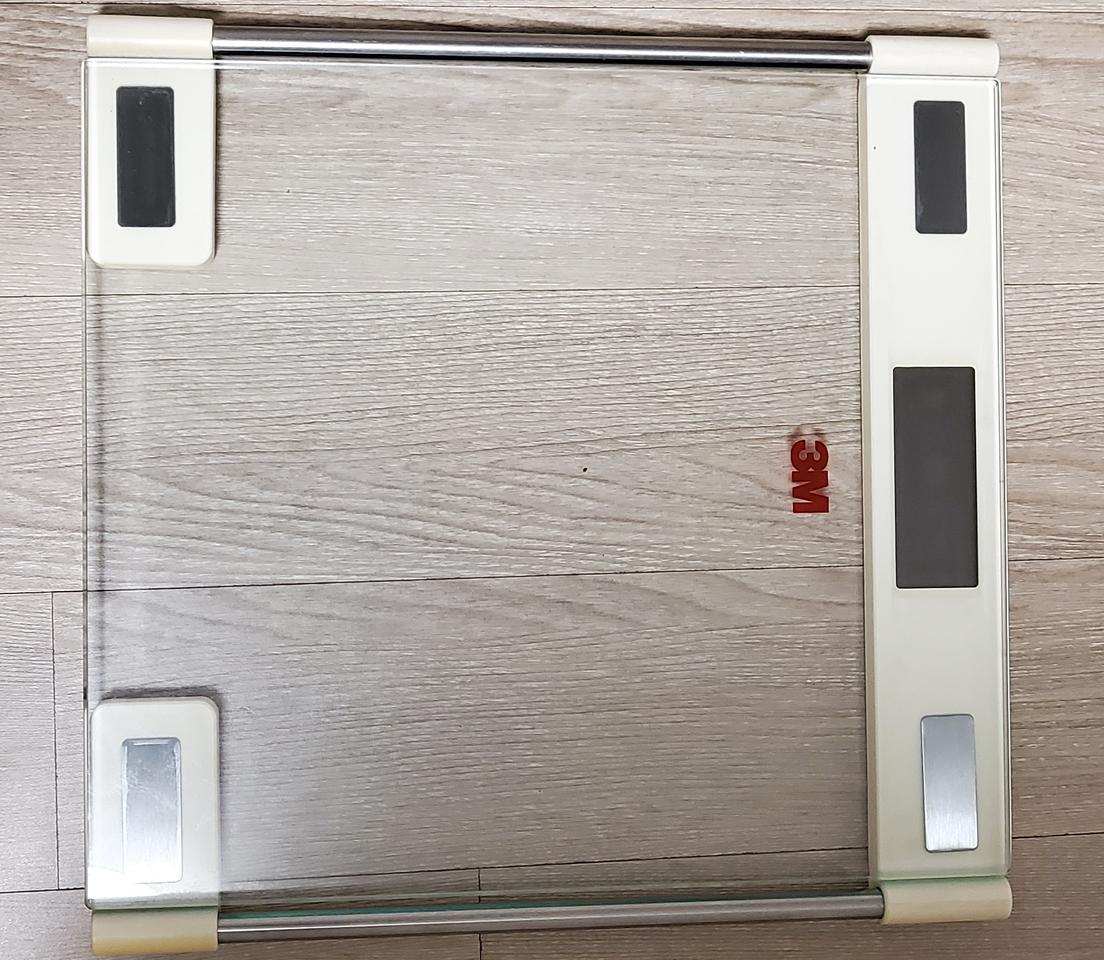 3M 쓰리엠 워터릴리 체중계 판매합니다