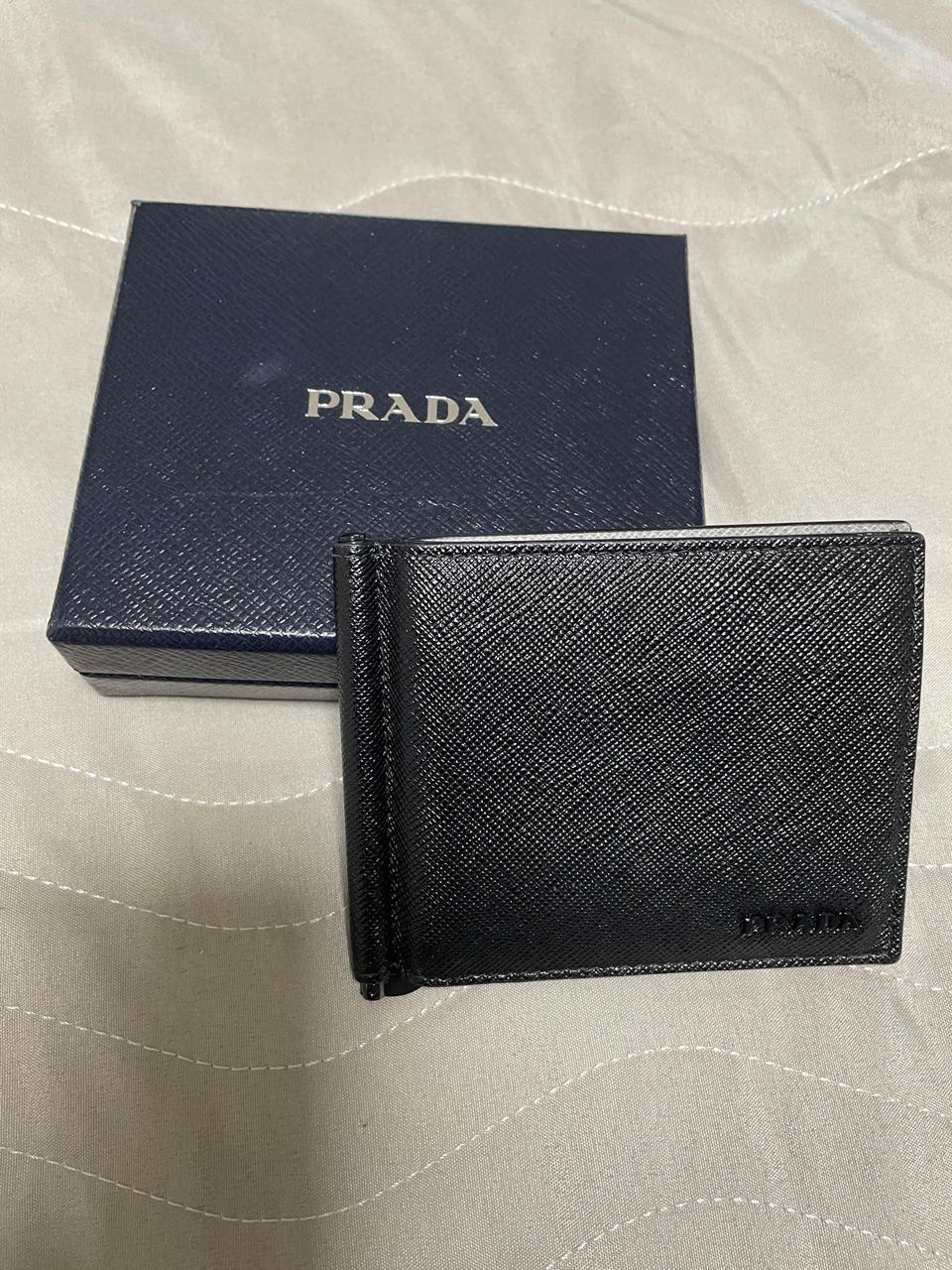 프라다 머니클립