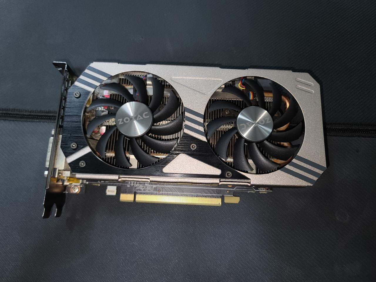 조탁 1060 3GB AMP Edition 그래픽카드 팝니다.