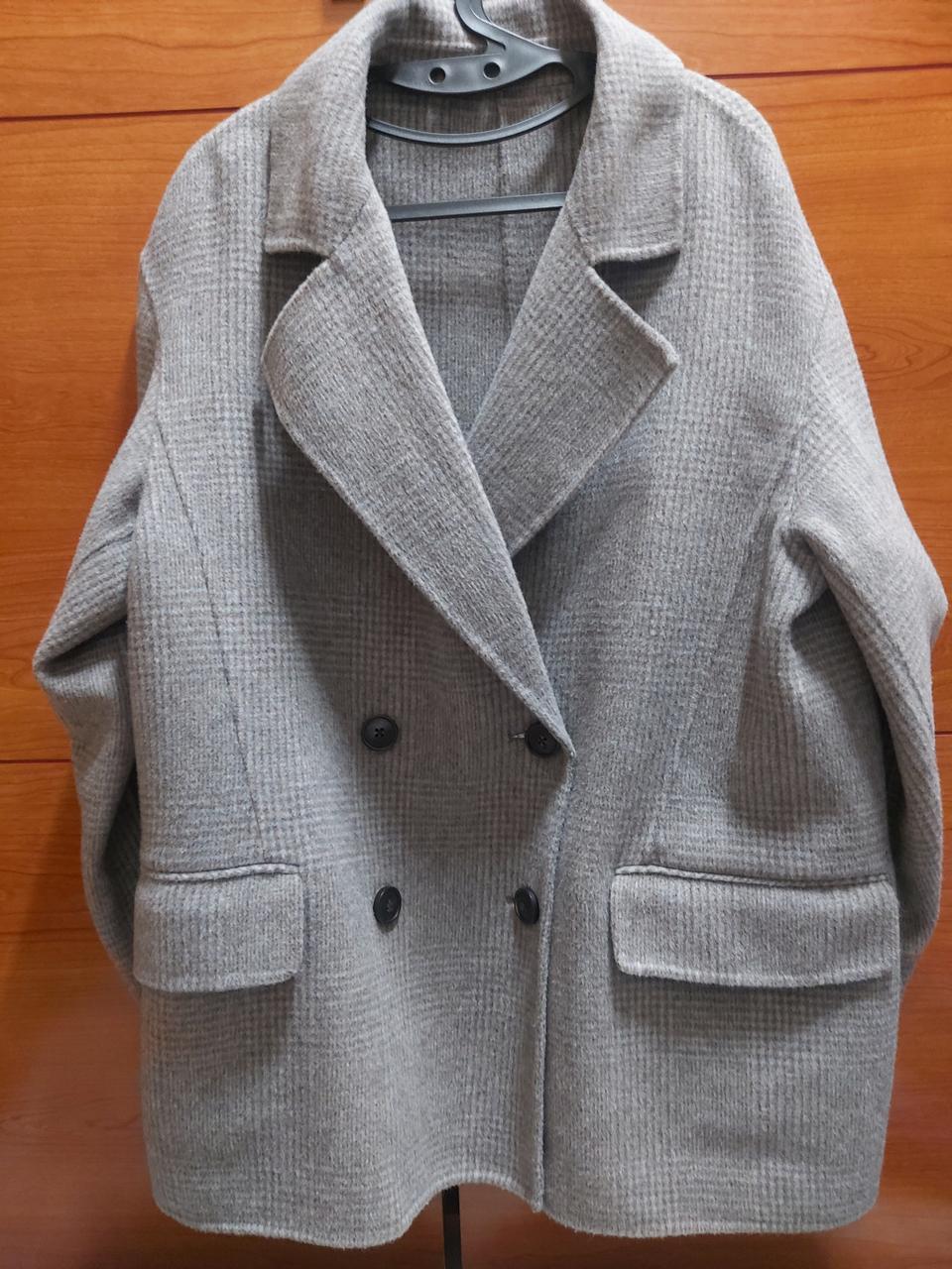 에잇세컨즈 울그레이 체크코트