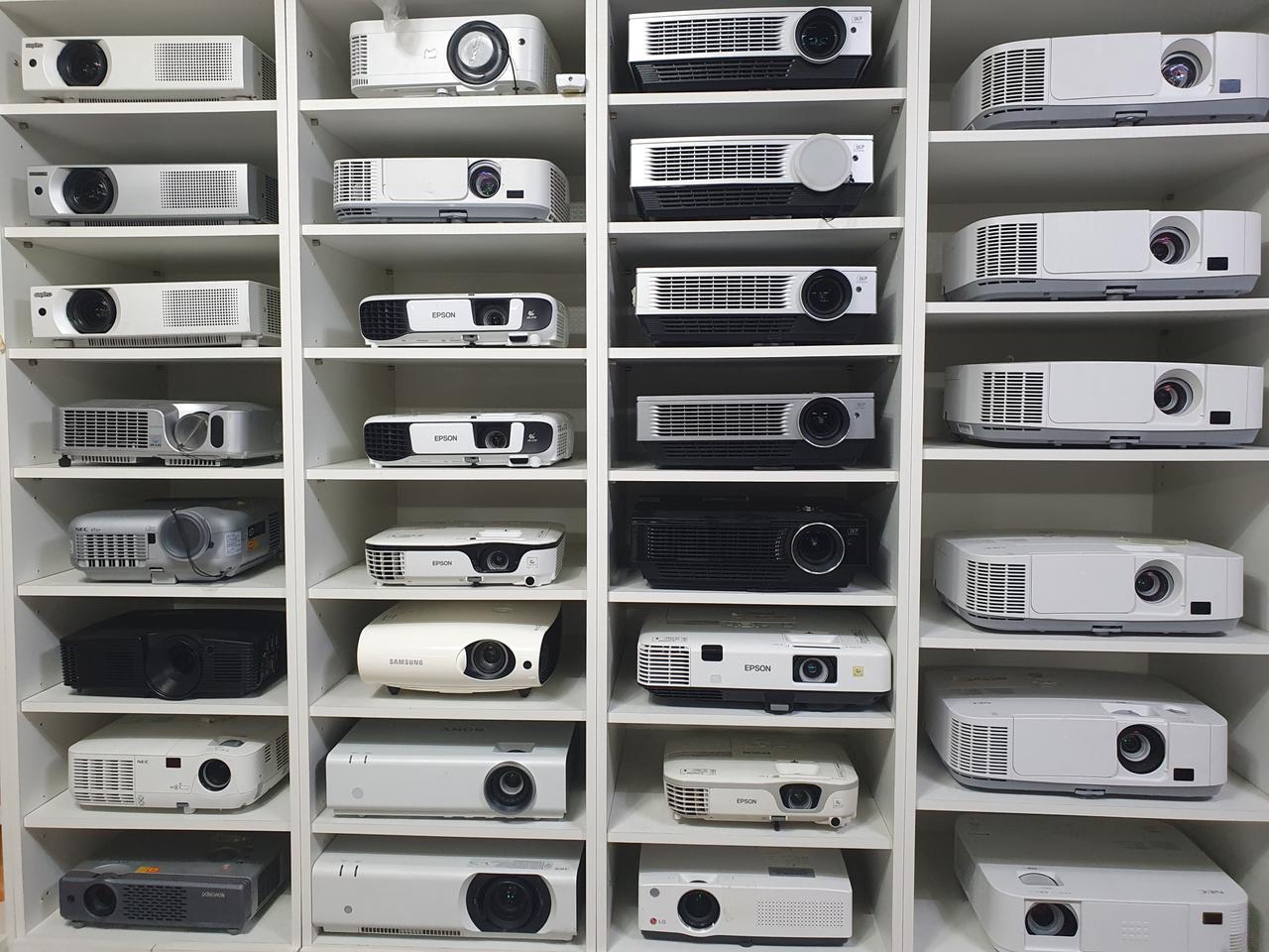 마음껏고르세요 ㅡ 빔 프로젝터