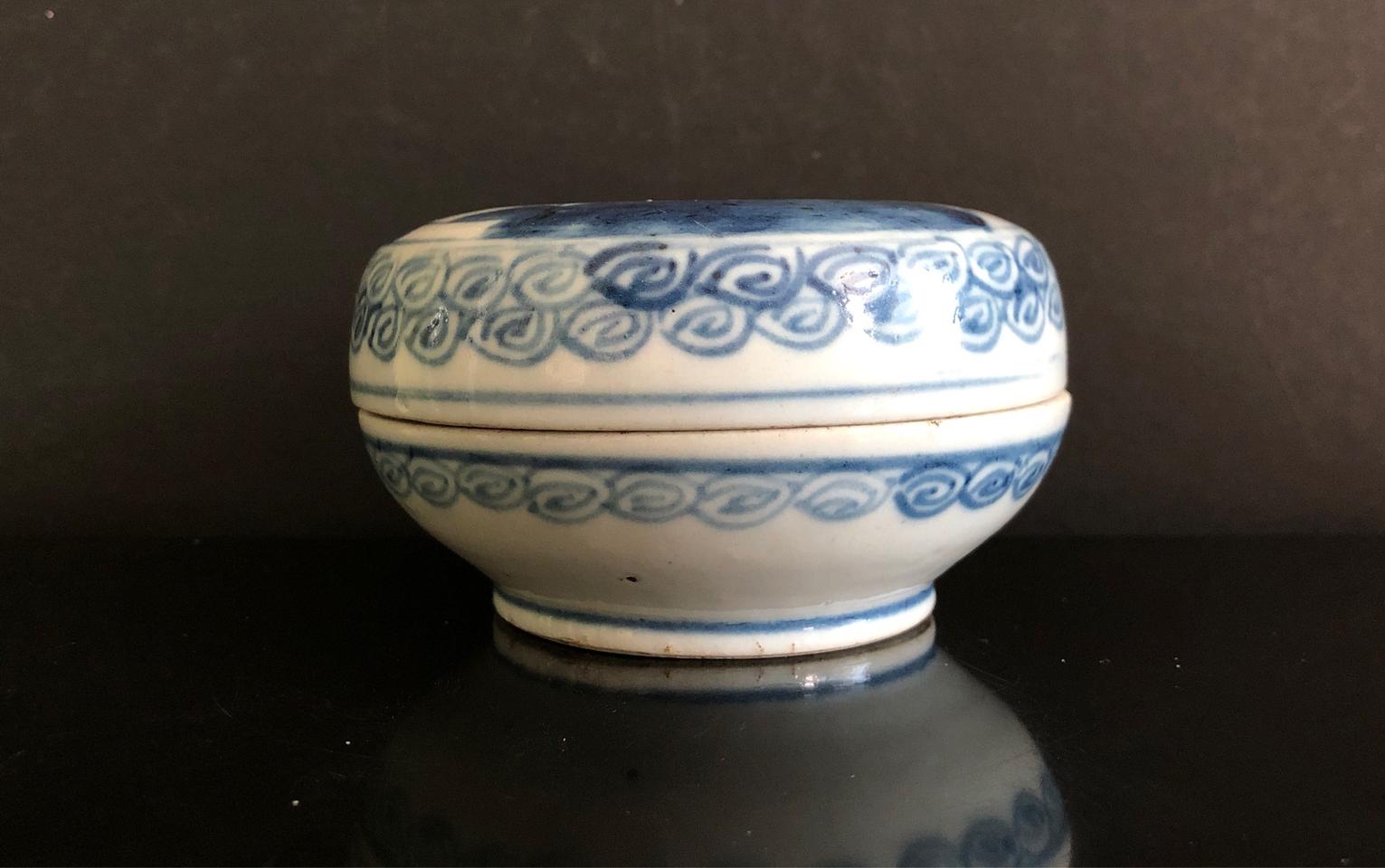 청화기린송자도분합(青花麒麟送子圖粉盒)