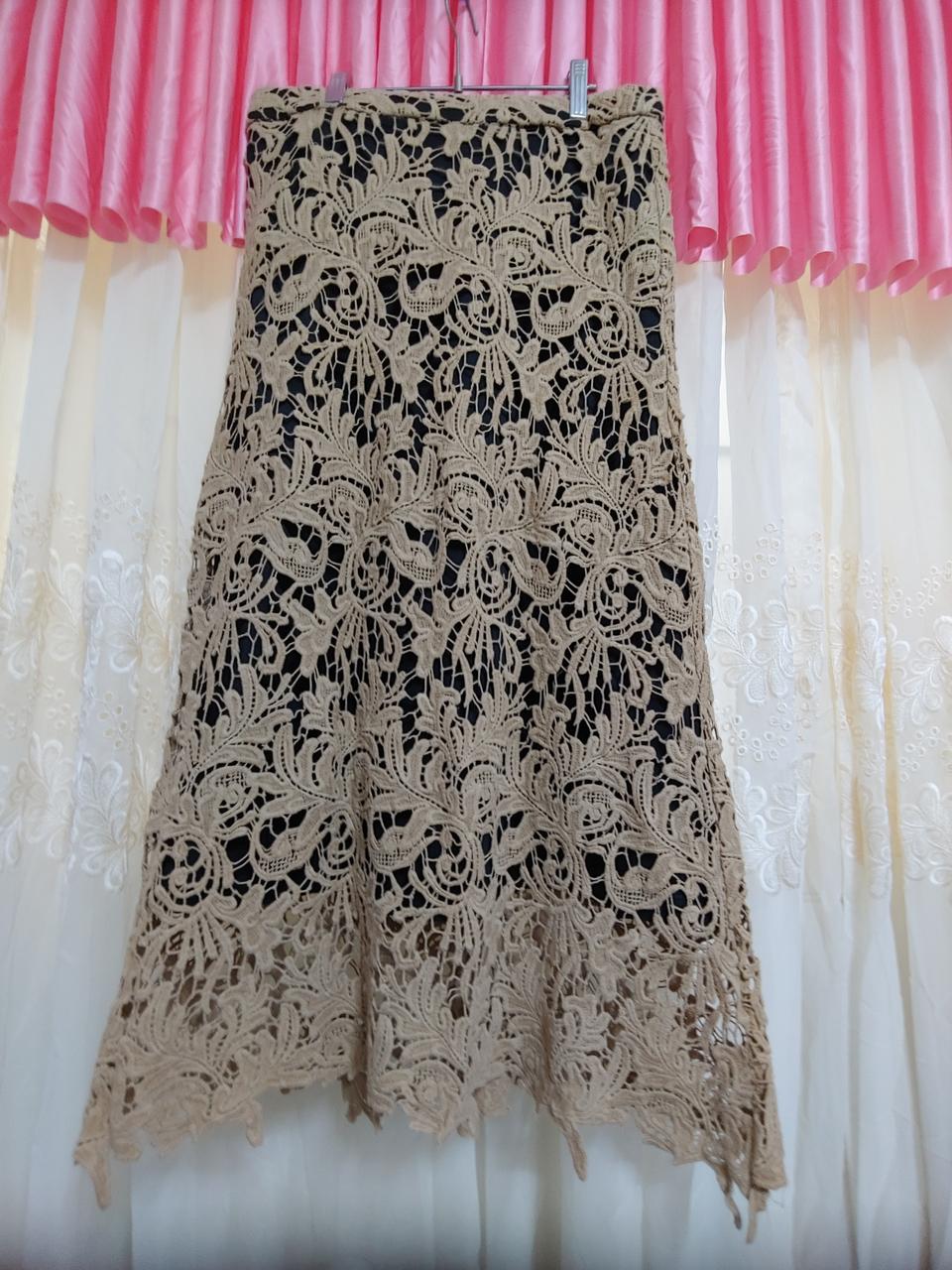 레이스장식 롱 스커트