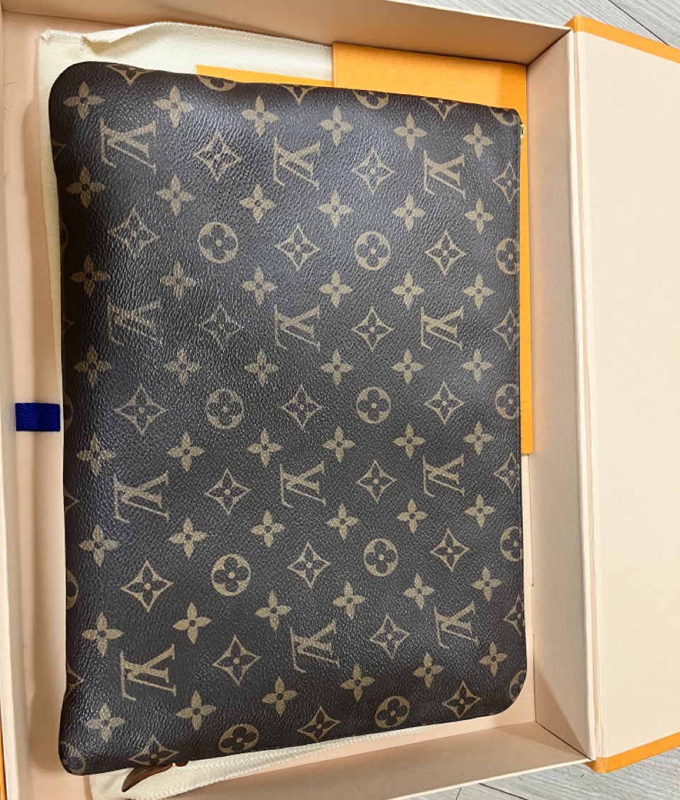 [정품 풀구성] 루이비통 에뛰보야주 클러치mm팝니다!(상태최상급) 