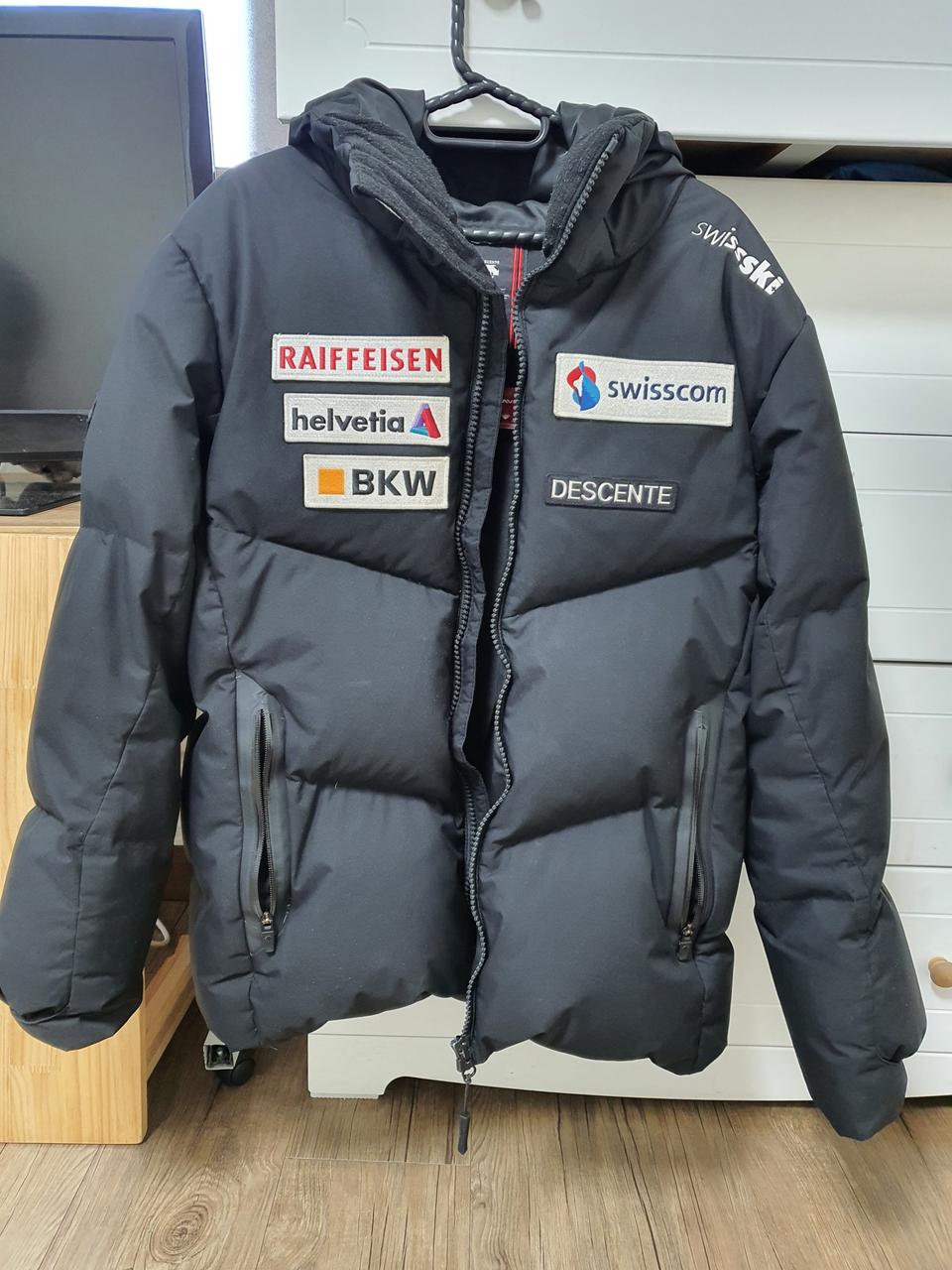 데상트아우디패딩100