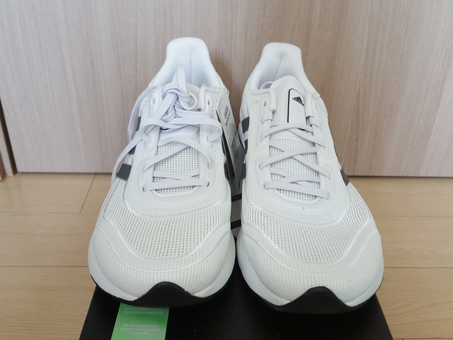 260신품 아디다스 화이트 런닝화 무료배송택포무배급처떨이