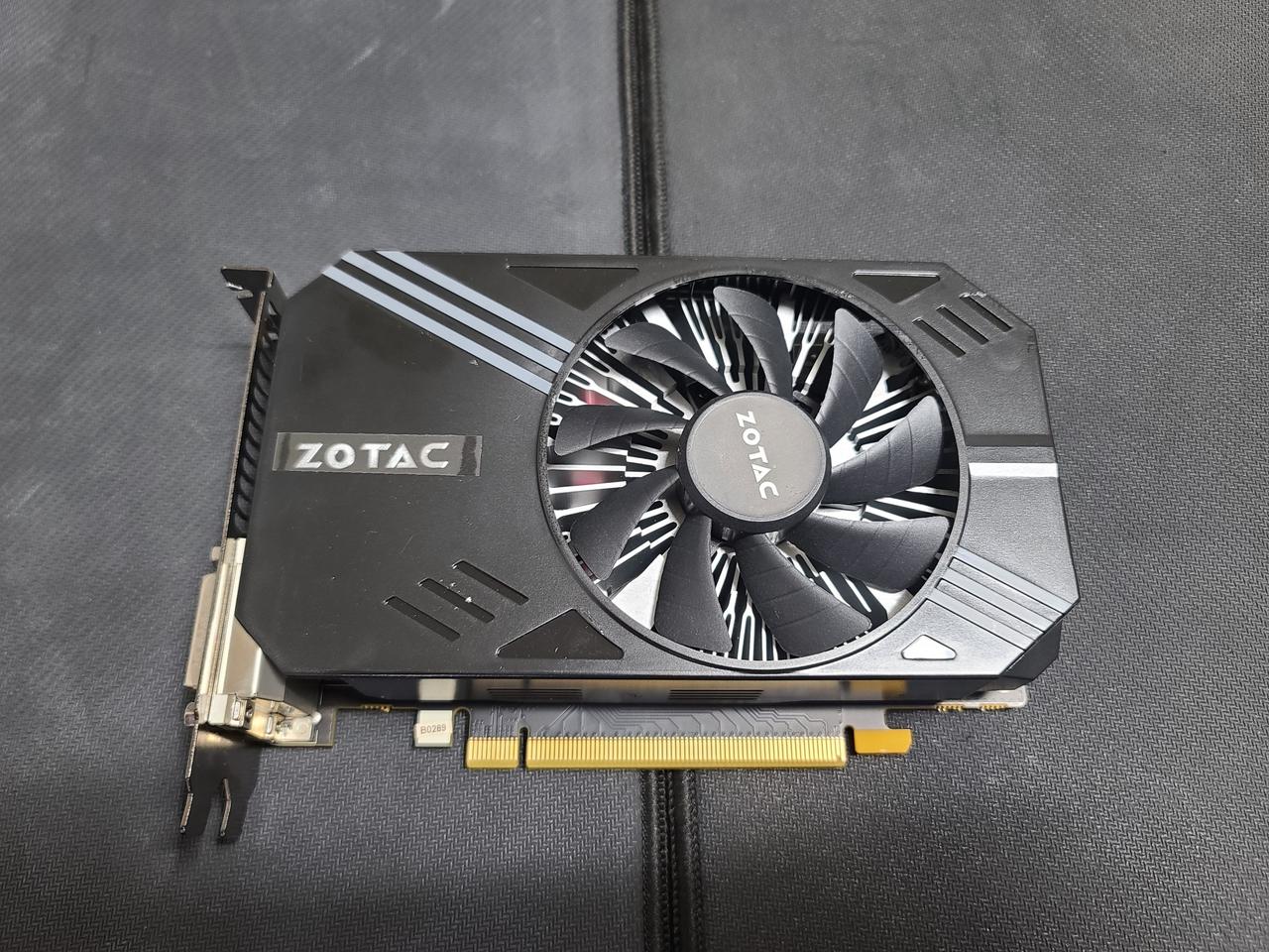 GTX 950 그래픽카드 팝니다