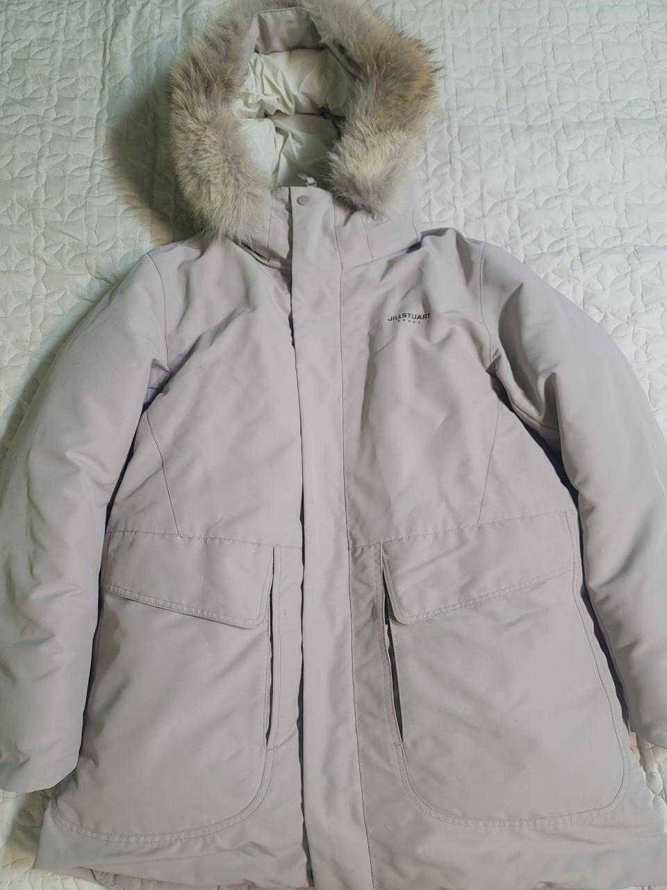 질스포츠 거위털 라쿤패딩