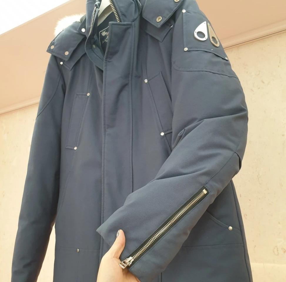 정품판매}새상품급20FW무스너클스털링스틸링 무스너클쓰리쿼터 명품패딩팝니다