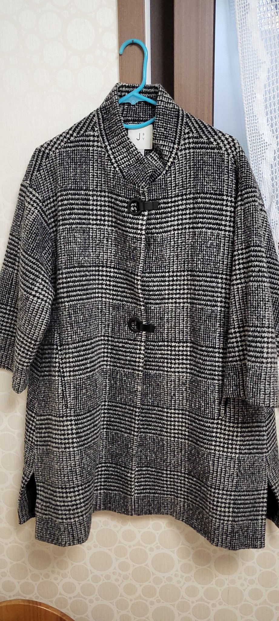 모 박스형 코트