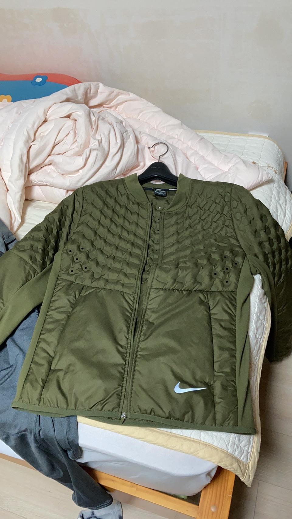 (M)나이키 에어로로프트 자켓 경량패딩집업