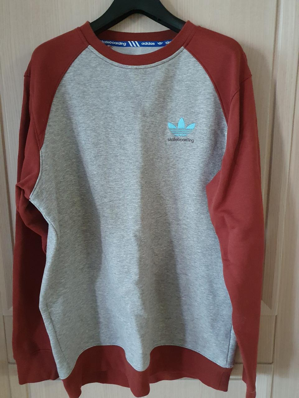 아디다스 약기모 맨투맨