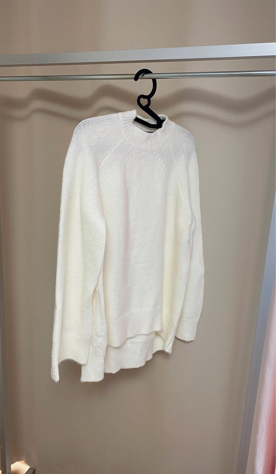 루즈핏 니트티(새상품)