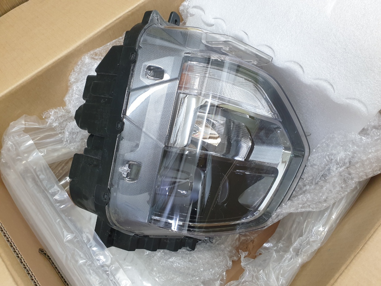 싼타페TM 헤드라이트(하로겐) 운전석