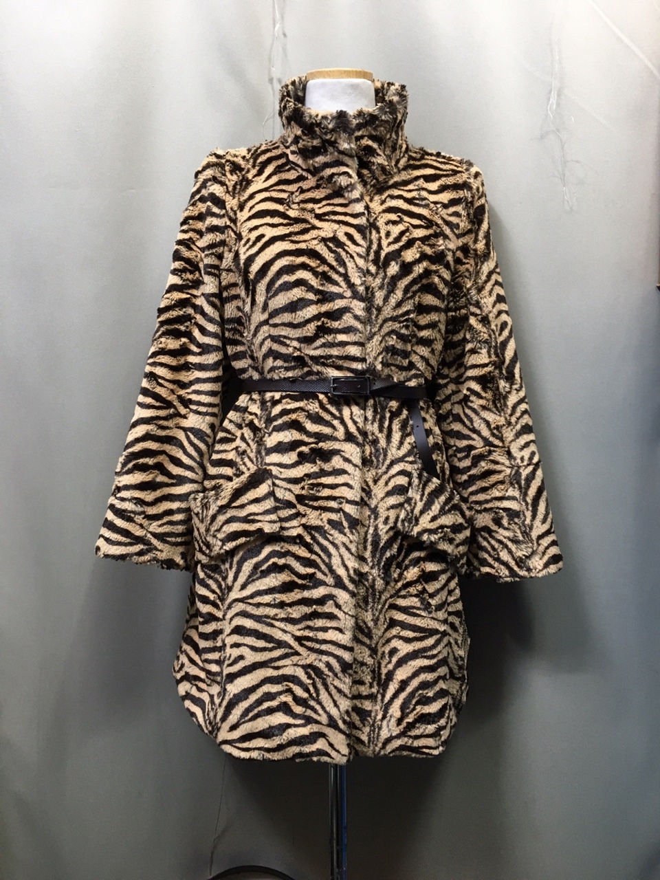 얼룩무늬 페이크퍼 인조털 코트.에코퍼.모피