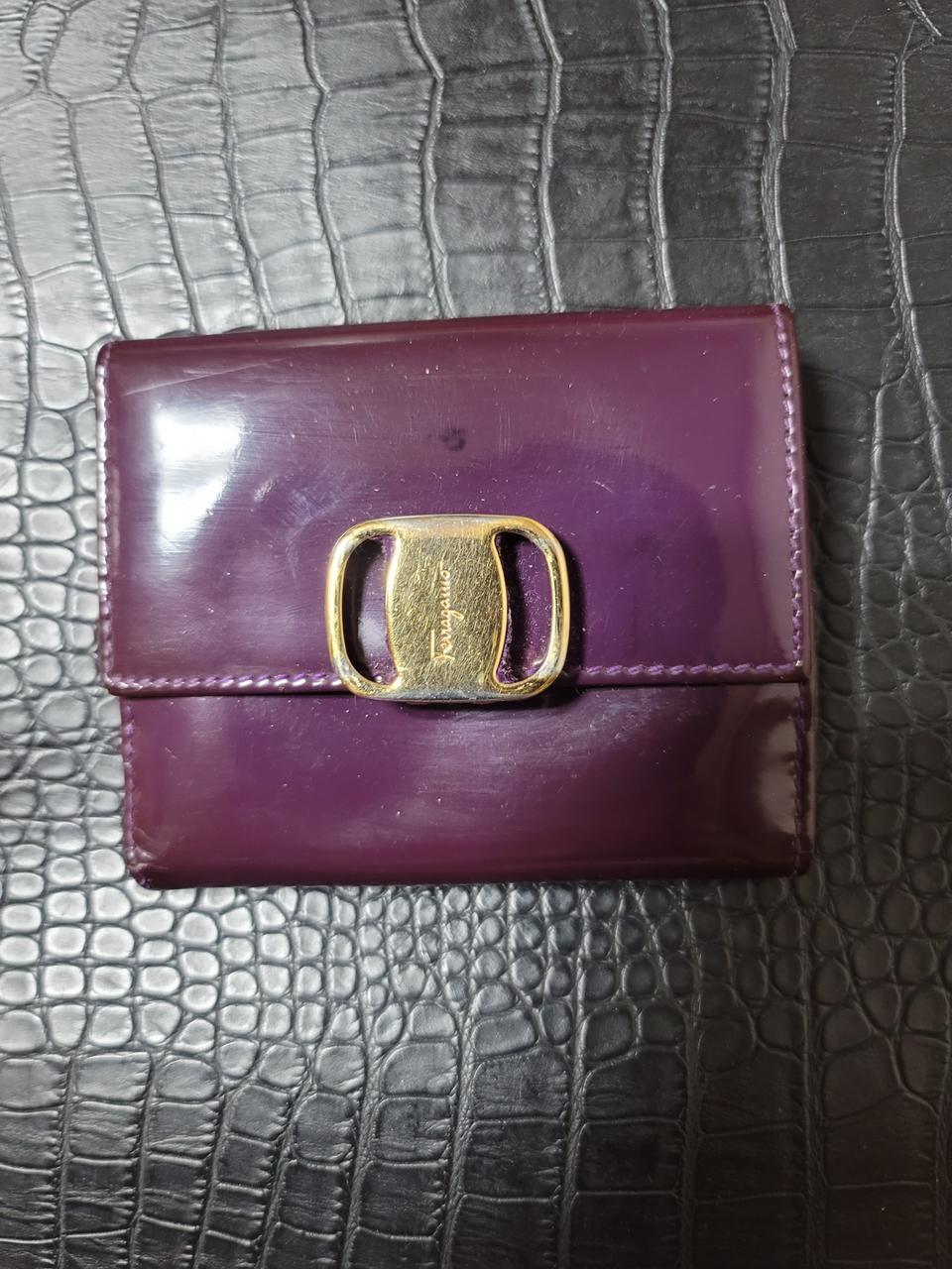 페라가모 반지갑 정품 진보라 가지색