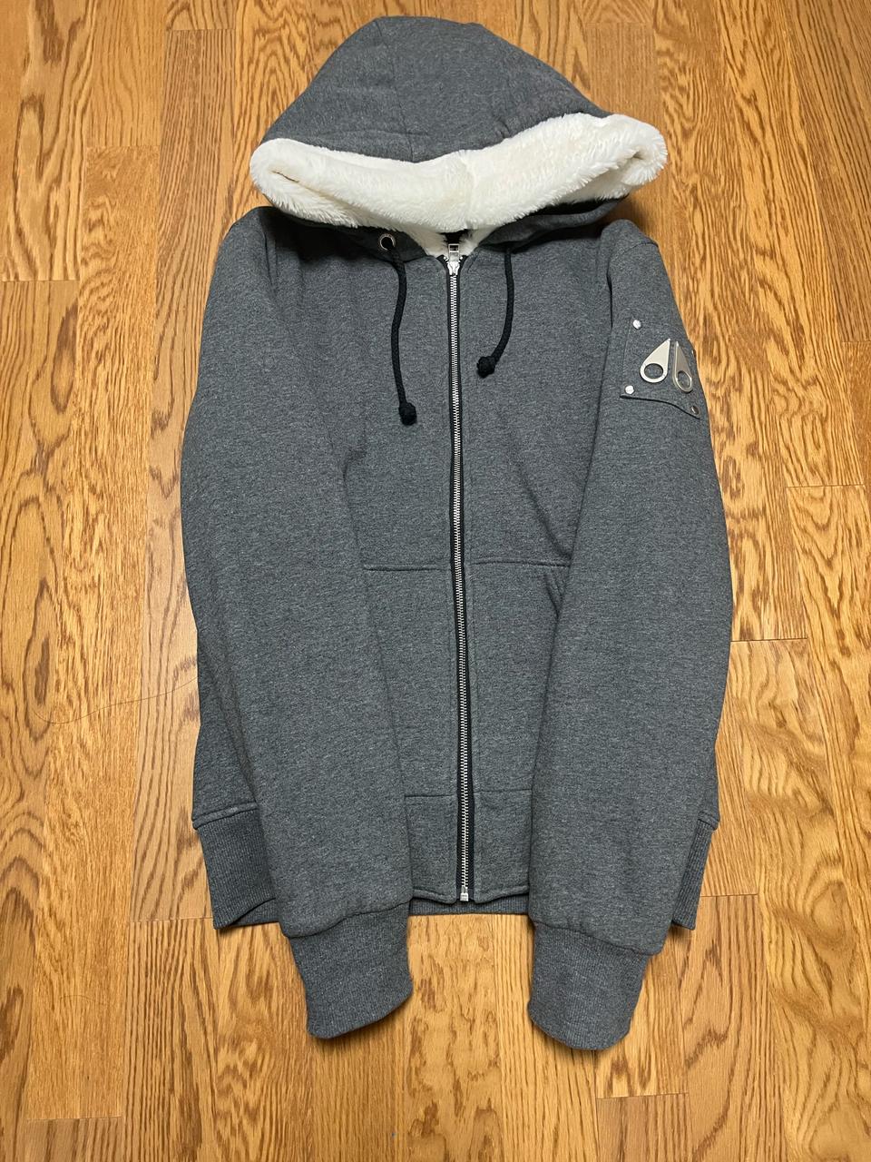 [S] 무스너클 버니스웨터 판매합니다