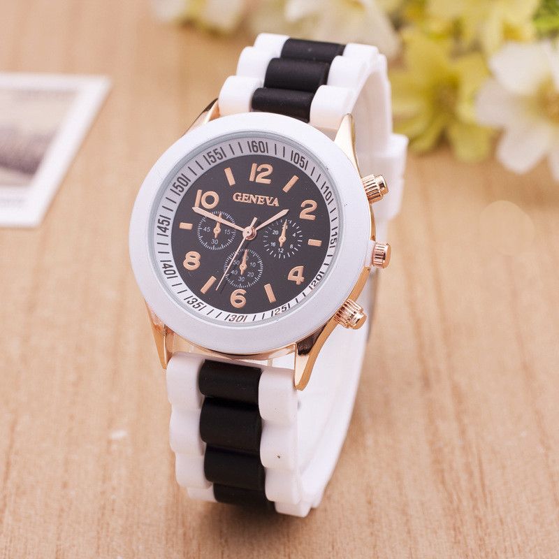 NEW 흰색 바탕 검정색 인기 학생용 시계 아동 선물 watch 유치원 초등학생