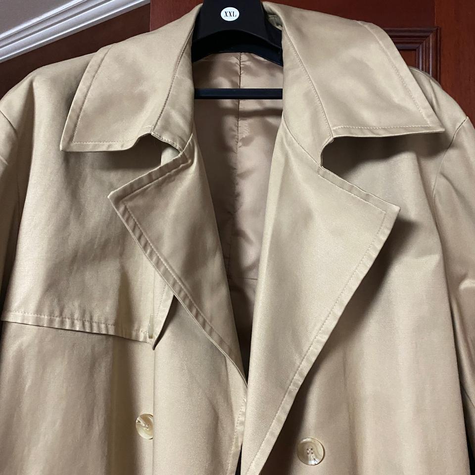 데꼬로소 트렌치코트 판매합니다.