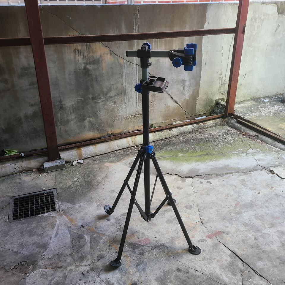 자전거 수리 거치대