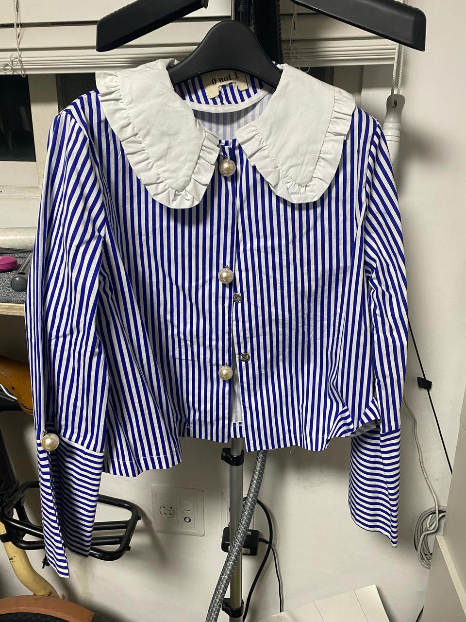 커프스 진주 블라우스