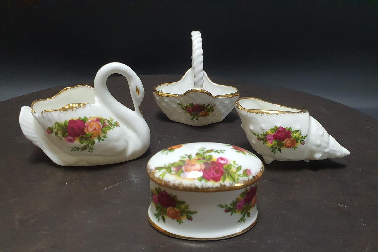 로얄알버트 소품세트 4점일괄