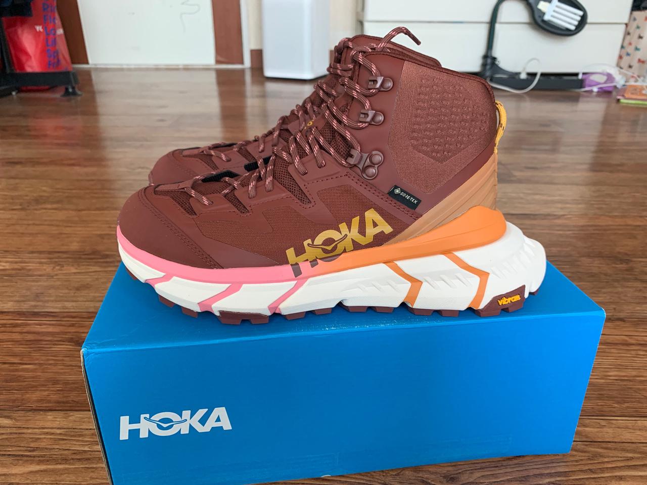 여성 호카오네오네 텐나인 하이크 gtx  250