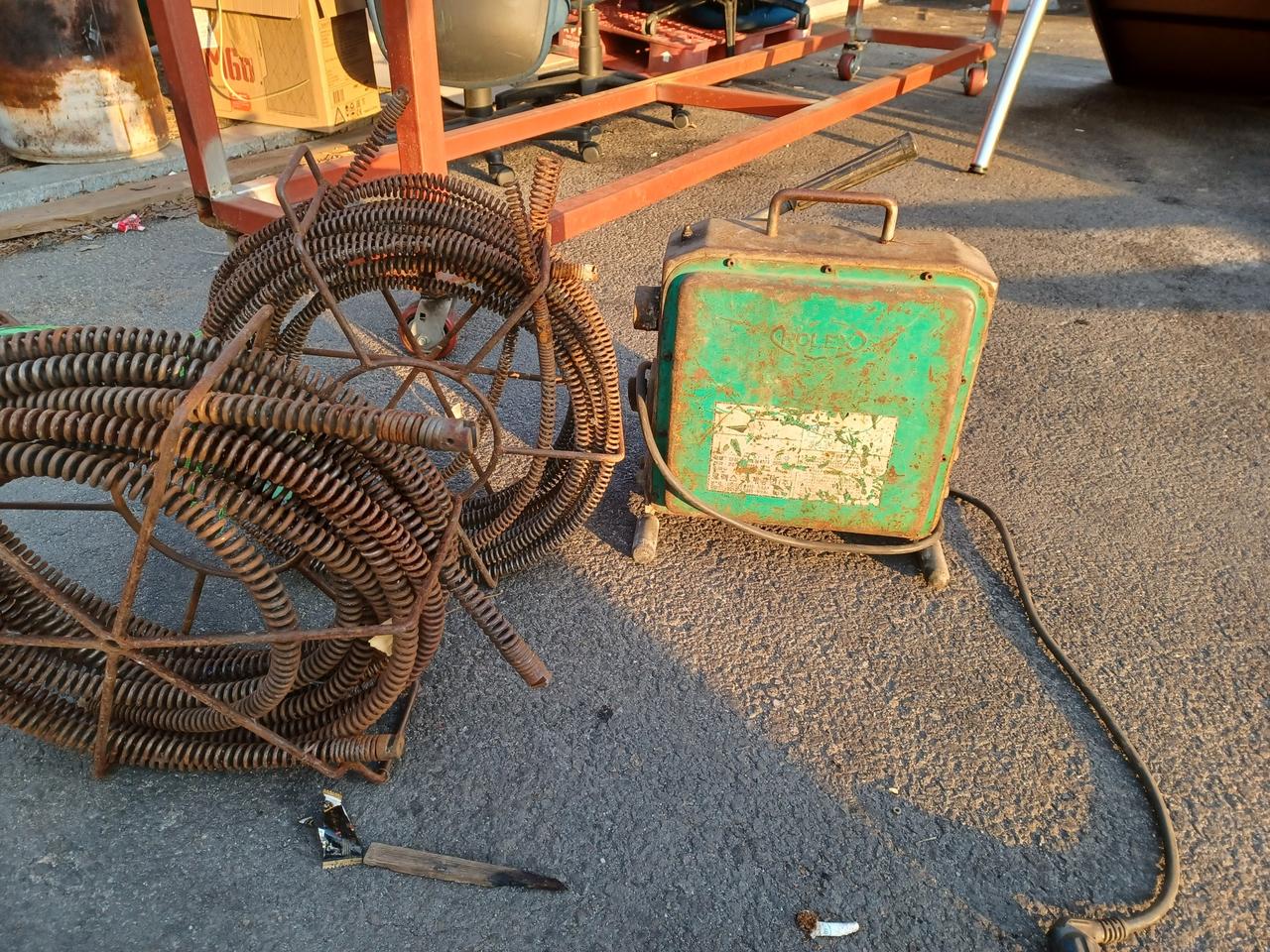 하수구뚫는 기계