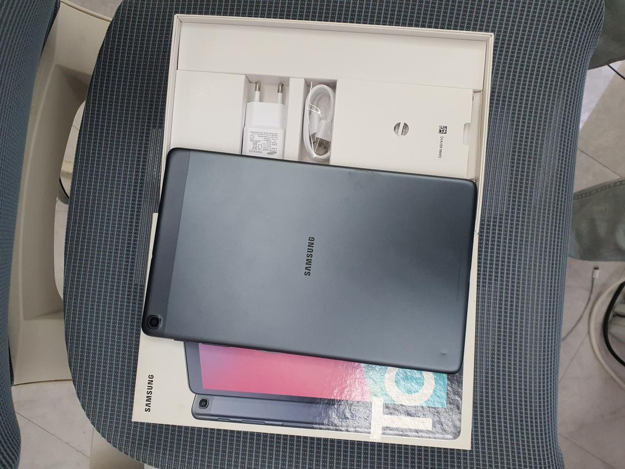 갤럭시탭A 32기가 셀룰러모델 풀박스