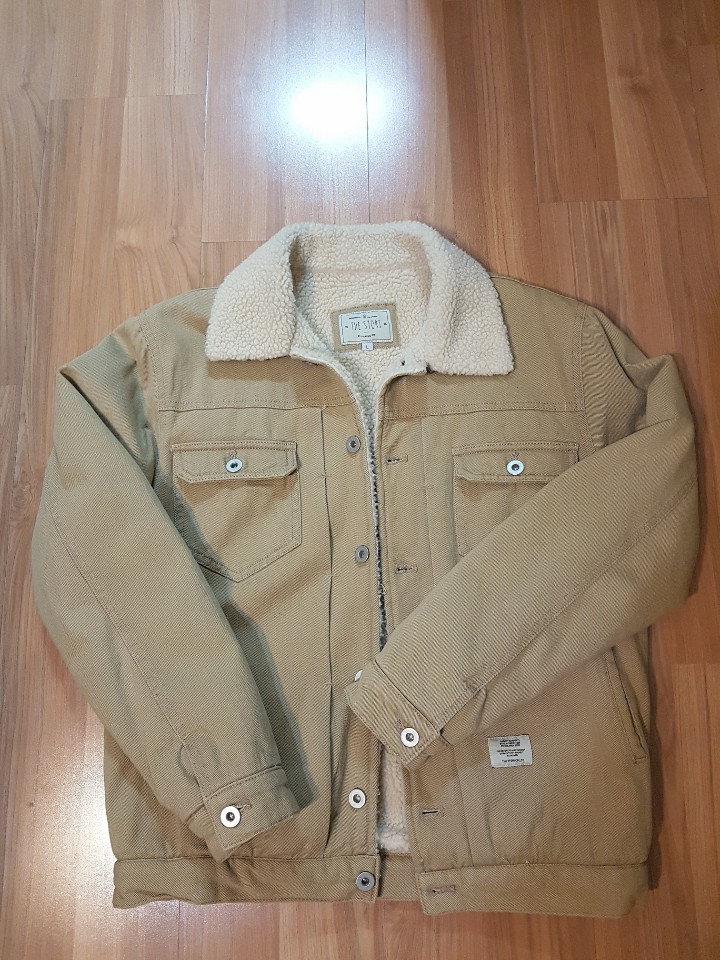 더스토리 털자켓 L사이즈